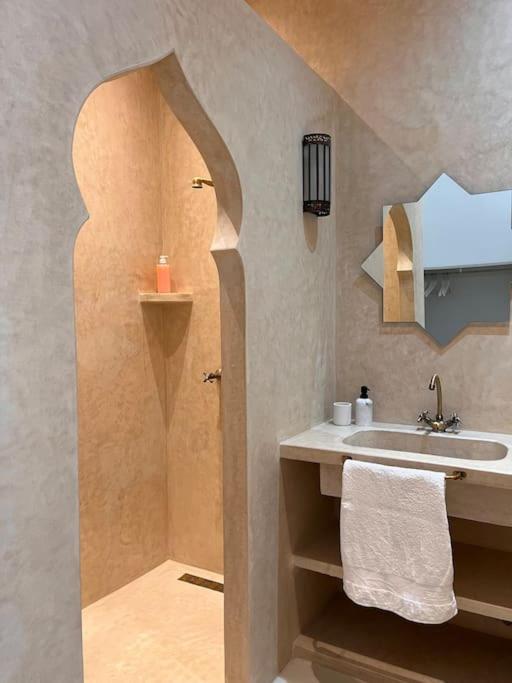 Casa Sira-Charming Home In The Heart Of The Kasbah แทนเจียร์ ภายนอก รูปภาพ
